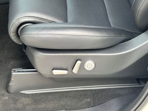 New 2026 Lincoln Navigator L Reserve w/ Jet Appearance Package image 11