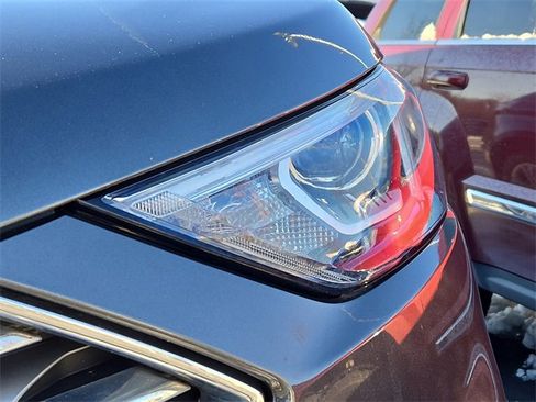 Used 2019 Ford Edge SEL w/ Equipment Group 201A image 7