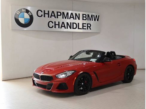 Used 2022 BMW Z4 M40i w/ Premium Package RWD image 2