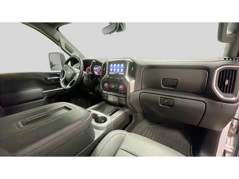 Used 2020 Chevrolet Silverado 2500 LTZ w/ Technology Package image 19