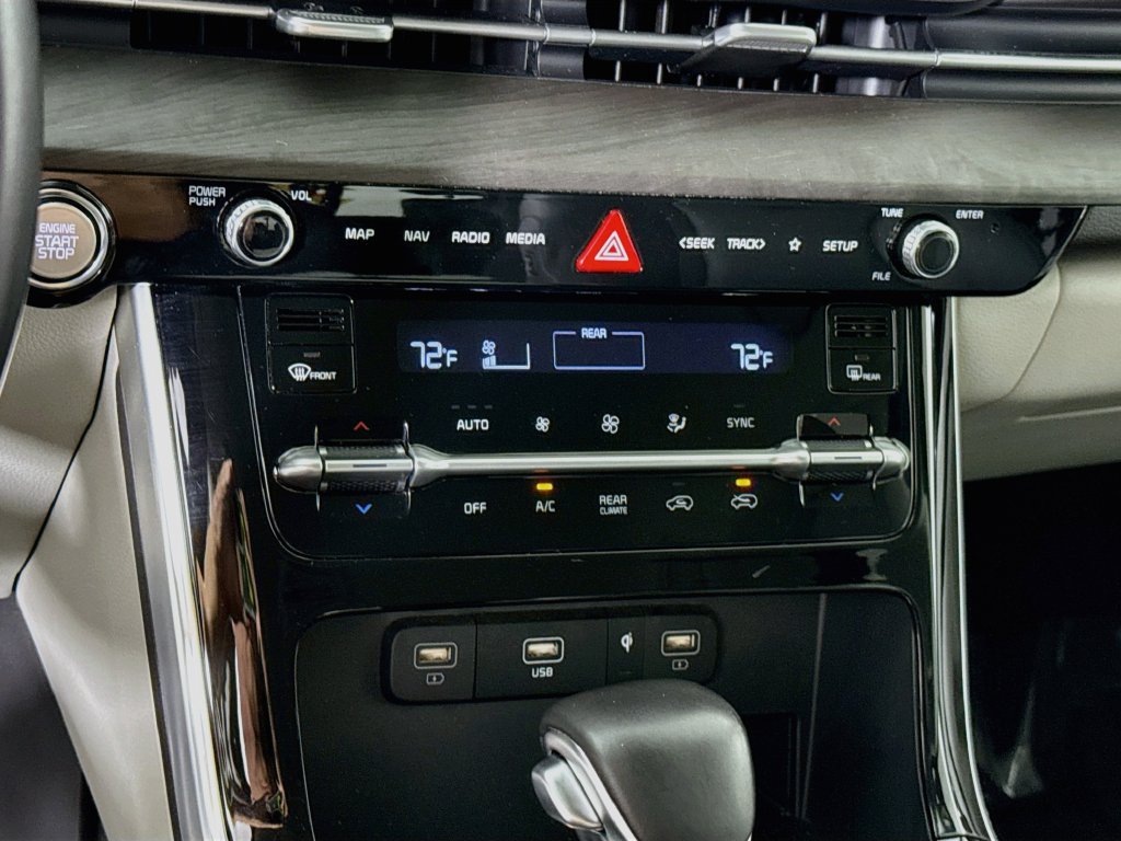 Used 2024 Kia Carnival SX FWD image 10