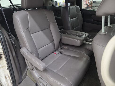 Used 2016 Honda Odyssey Touring Elite image 31
