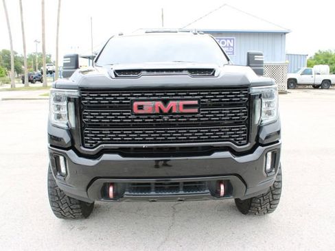 Used 2020 GMC Sierra 2500 Denali AWD/4WD image 2