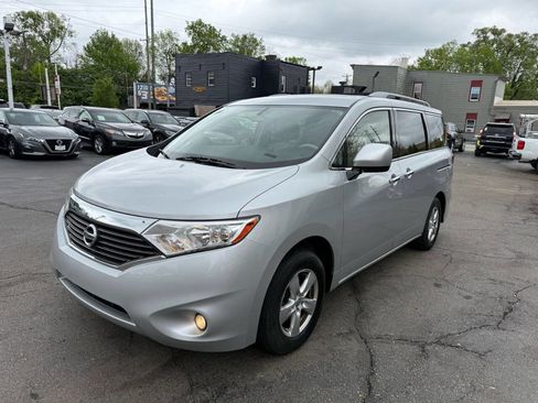 Used 2017 Nissan Quest SV image 4
