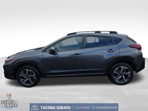 Used 2024 Subaru Crosstrek 2.0i Premium image 2