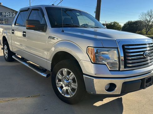 Used 2011 Ford F150 XLT w/ XLT Chrome Pkg image 7