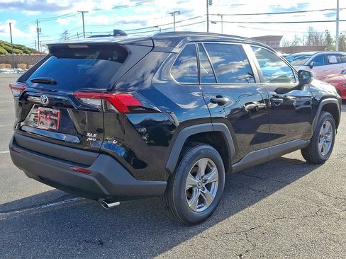 New 2025 Toyota RAV4 XLE image 12