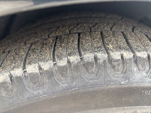 Used 2010 Cadillac CTS Premium image 5