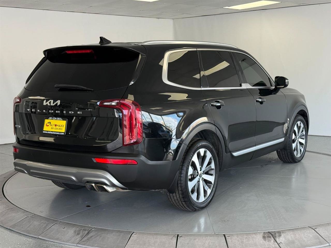 Used 2022 Kia Telluride SX AWD/4WD image 7