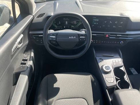 New 2026 Kia Sportage LX FWD image 20
