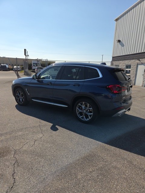 Certified 2023 BMW X3 xDrive30i w/ Premium Package w/ZPA AWD/4WD image 4