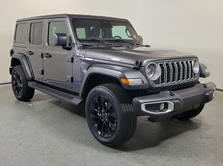 Used 2025 Jeep Wrangler Unlimited Sahara AWD/4WD video 1