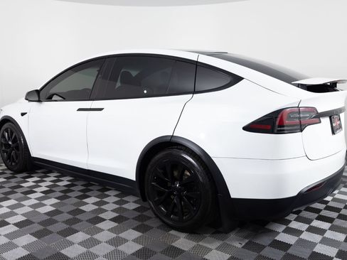 Used 2023 Tesla Model X AWD/4WD image 4