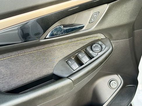 Used 2024 Chevrolet TrailBlazer ACTIV w/ Convenience Package image 17