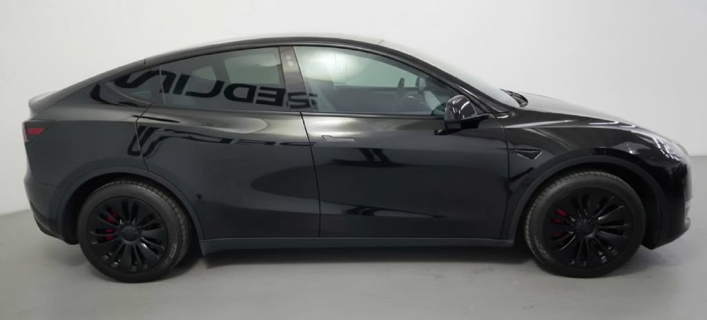 Used 2023 Tesla Model Y Long Range AWD/4WD image 5