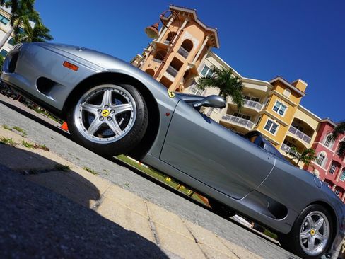 Used 2005 Ferrari 360 Spider RWD image 52