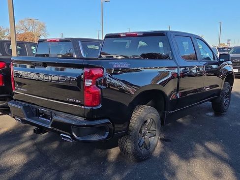 New 2026 Chevrolet Silverado 1500 Custom Trail Boss AWD/4WD image 4