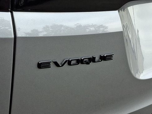 Used 2026 Land Rover Range Rover Evoque S AWD/4WD image 30