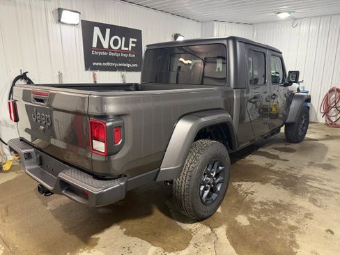 New 2026 Jeep Gladiator Sport AWD/4WD image 6