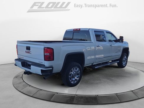Used 2016 GMC Sierra 2500 Denali w/ Driver Alert Package image 9