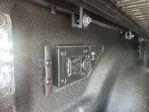Used 2023 RAM 3500 Limited AWD/4WD image 9