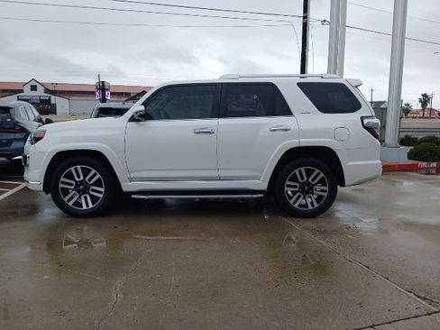 Used 2019 Toyota 4Runner Limited RWD image 6