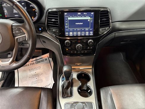 Used 2021 Jeep Grand Cherokee Limited image 11