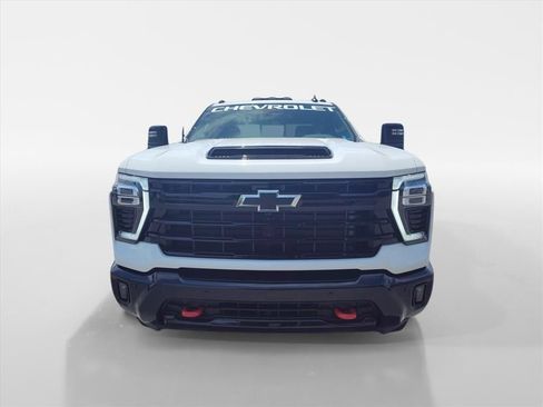 Used 2026 Chevrolet Silverado 2500 LT w/ Trail Boss Package AWD/4WD image 8