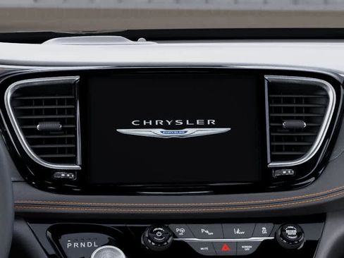 New 2025 Chrysler Pacifica Pinnacle image 18