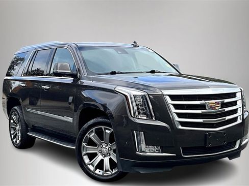 Certified 2020 Cadillac Escalade Luxury image 1