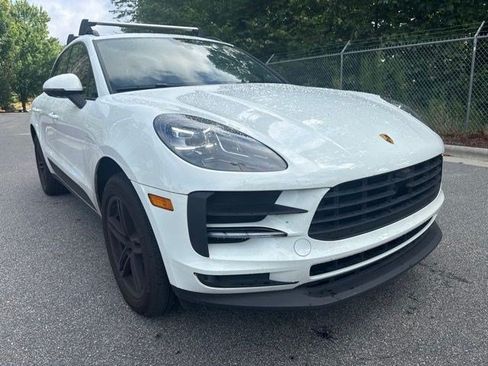 Used 2021 Porsche Macan AWD/4WD image 3