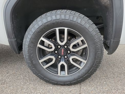 Used 2021 GMC Sierra 1500 AT4 w/ AT4 Premium Package image 32