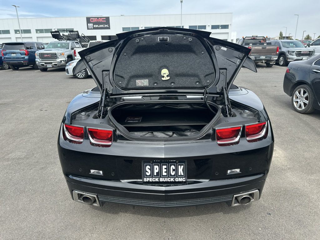Used 2011 Chevrolet Camaro SS w/ LPO, Ground Effects Package RWD image 21