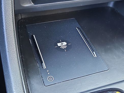 Used 2023 Honda Pilot Elite image 16