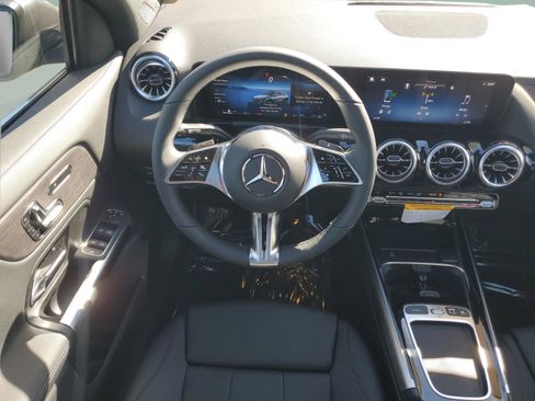Certified 2026 Mercedes-Benz GLA 250 image 9
