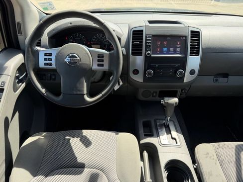 Used 2019 Nissan Frontier SV RWD image 13