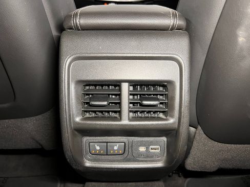 Used 2024 Cadillac XT4 Premium Luxury w/ Technology Package image 12