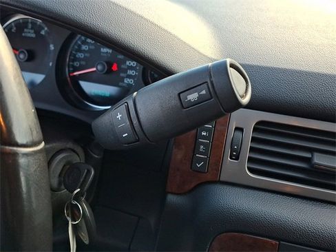 Used 2014 Chevrolet Suburban LT w/ All-Star Edition image 15