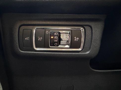 New 2026 Lincoln Corsair Reserve image 24