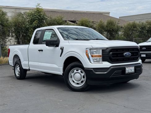 Used 2021 Ford F150 XL w/ Equipment Group 101A High RWD image 2