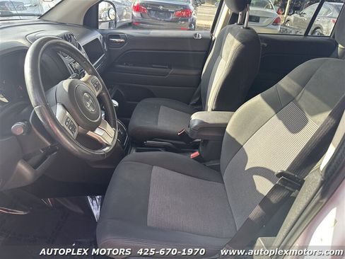 Used 2013 Jeep Compass Latitude image 22
