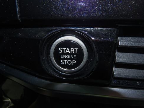 Used 2022 Nissan Pathfinder Platinum w/ Cargo Package image 36