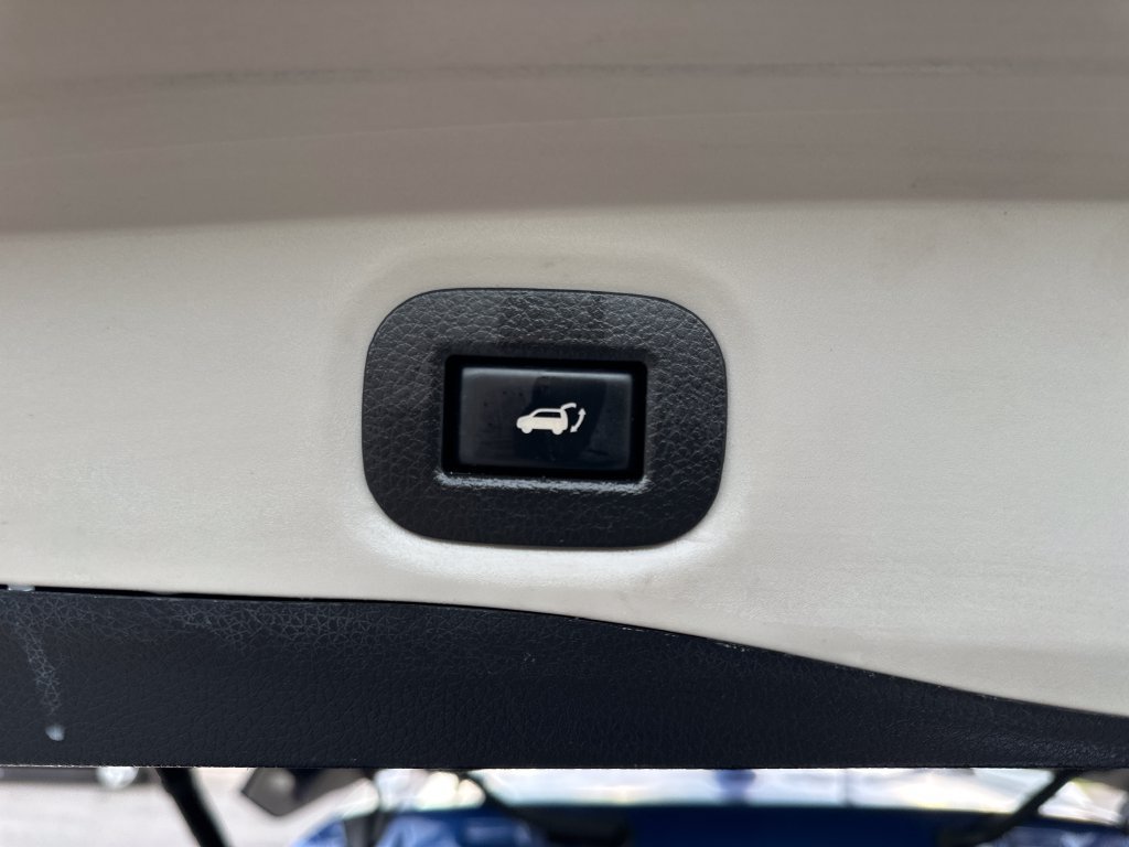 Used 2019 Nissan Rogue SL w/ Premium Package AWD/4WD image 19