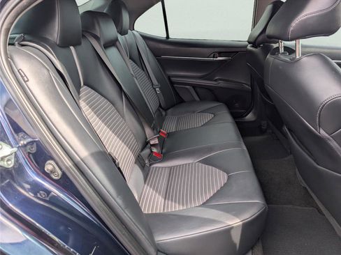 Used 2022 Toyota Camry SE image 31