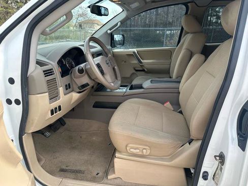 Used 2012 Nissan Titan SV w/ SV Value Truck Pkg image 19