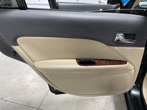 Used 2012 Ford Fusion SEL image 17