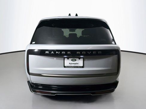 Certified 2025 Land Rover Range Rover Long Wheelbase SE AWD/4WD image 6