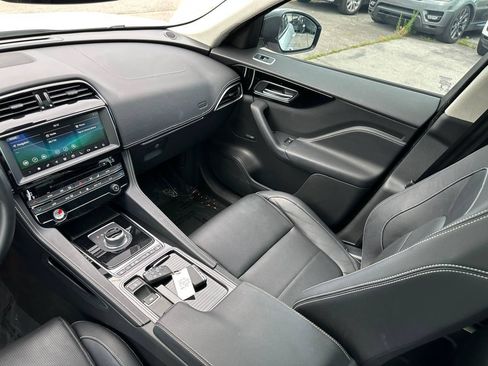 Used 2019 Jaguar F-PACE R-Sport AWD/4WD image 40