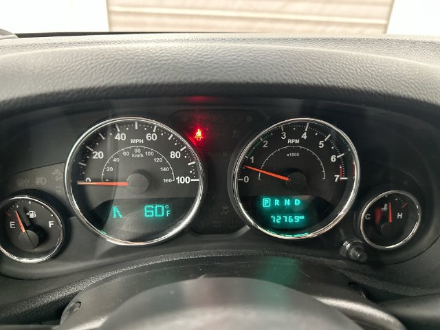 Used 2018 Jeep Wrangler Sport w/ Dual Top Group AWD/4WD image 18