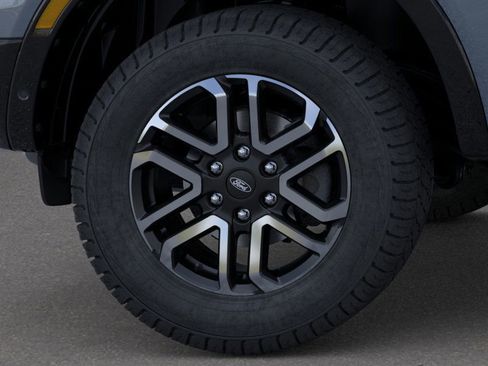 New 2025 Ford Ranger Lariat w/ FX4 Off-Road Package image 19